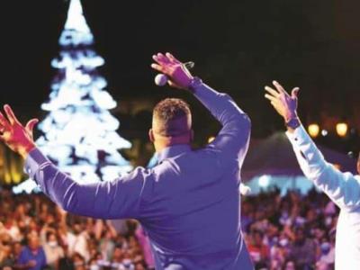 Abinader asegura que "las fiestas navideñas van"