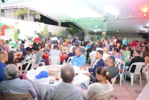 Asociacion de Locutores de Santiago celebra en grande su fiesta navideña