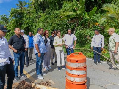 Raquel Peña dispone asistencia para afectados por lluvias en Samaná