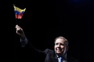 Los socialistas vetan el reconocimiento de Edmundo González como presidente electo de Venezuela en las peticiones  aprobadas por la Eurocámara: "No estamos de acuerdo"