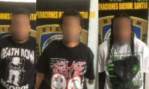 Polica apresa  tres implicados en robo en farmacia