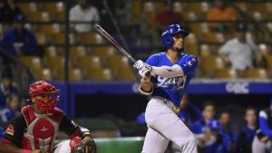 Mejía le da el respiro necesario al Licey con un grand slam para empatar la final 2-2