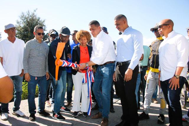 Alcalde Lenin de la Rosa encabeza acto de inicio construcción Puente de Guachupita en SJM