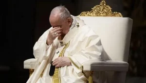 El papa sufre un «repentino» empeoramiento respiratorio