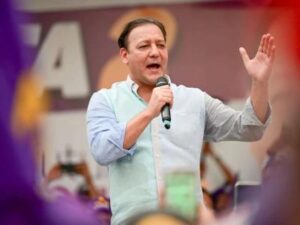 Abel Martínez invita a sus compañeros del PLD a mantenerse firmes