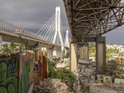 Grandes obras de Abinader siguen en pausa