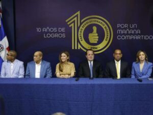 El PRM arriba a su primera década saturado del poder