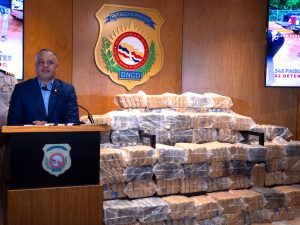 DCND captura lancha con 548 paquetes de cocaína